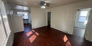 $950 - 2 Bed 1 Bath Home Gallery 4