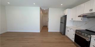 7814 Amestoy Avenue Gallery 4