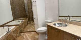 Beautiful 2 Bedroom Condo in Whitefish Bay Gallery 19