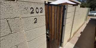 3202 West Loma Lane Gallery 4