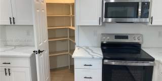 2020 NE 11th Place Gallery 19