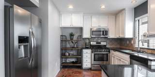 Light Filled 3-Story Townhome in Pool Community Gallery 5