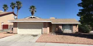 Gorgeous 4Bed/2Bath, 1-Story Home located in the West part of the valley Gorgeous 4Bed/2Bath, 1-Story Home located in the West part of the valley Gallery 1