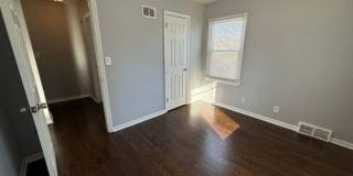 4511 Monroe Avenue Gallery 17