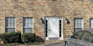 Cute 2BR Condo in Madison.  Community Pool! 2nd Month Free! Gallery 1