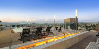 3033 Wilshire Gallery 6