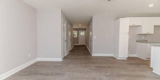 925 W Massachusetts Avenue Gallery 11