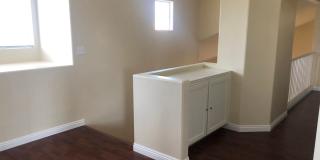 LARGE 5 BDRM HOME W/ 3 FULL BATHS. Gallery 26