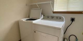 ***PENDING APPLICATION***Beautiful 3 Bedroom Home, Pet Friendly! ***PENDING APPLICATION***Beautiful 3 Bedroom Home, Pet Friendly! Gallery 10