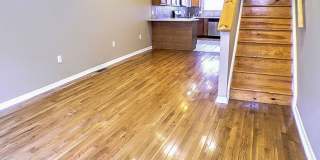 Two Bed Point Breeze Townhouse Gallery 1
