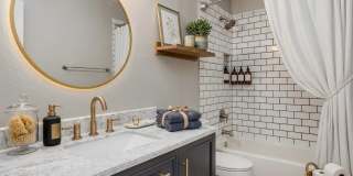 13256 W Wilshire Drive Gallery 8
