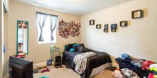 PRELEASING for AUGUST! Close to Campus Gallery 11