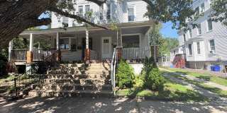 19 LINCOLN Avenue Gallery 1