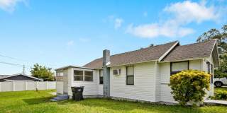$1795 3br/1bath CUTE House w/ HUGE YARD Gallery 27