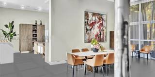 307 Holiday Dr Gallery 22