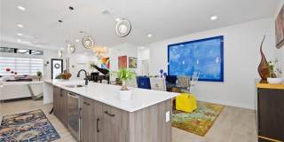 7520 N COOLIDGE AVENUE Gallery 22