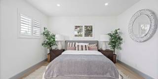 6BD/4BA One Story Single Family House next to UCI Gallery 22