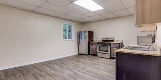 Available August 2026 - 3 Bedroom Home w/ Central AC & Spacious Yard! Gallery 7