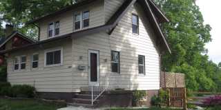 Updated 2 Bedroom 1.5 Bath in Pleasant Ridge Gallery 1