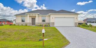 ** 3 + Den Home in NW Cape ~ 2 Car Garage ** Gallery 1