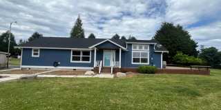 Beautiful 3 Bed 2 Bath on Guemes Island Gallery 1