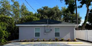 2405 Avenue C SW Gallery 1