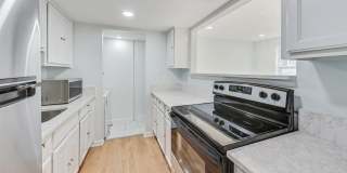 9841 HAGEL Circle Gallery 8