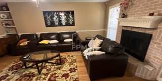 1095 Carriage Drive South Gallery 6
