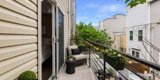 AUGUST 10 Beautiful 4 bed 3 bath home with tons of light and lots of outdoor space!! Gallery 18