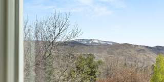 382 Summit Drive Gallery 11