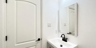125 San Angelo Gallery 27