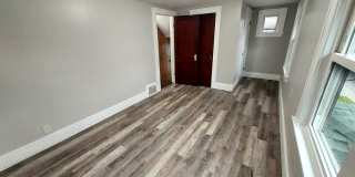 Welcome to your new home! 2 bed 1 bath single family house Welcome to your new home! 2 bed 1 bath single family house Gallery 1