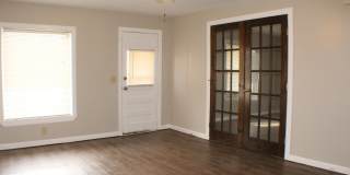 Adorable 2 bedroom 1 bath Broken Arrow Home, Close to the Rose District! Gallery 1