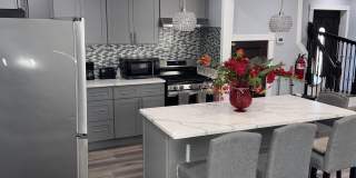 400 N Massachusetts Ave Gallery 1