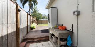 5224 NE 1st Ave Gallery 13