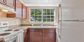 121 FORT EVANS Road SE Gallery 1