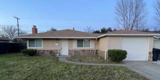 ADORABLE Arden Arcade 2/1 + Bonus Room! (Please reference entire ad for viewings) Gallery 1