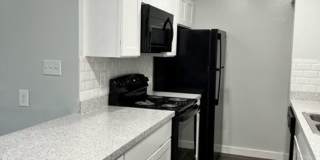 Cottage Court Gallery 24