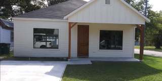 324 Cummings Street Gallery 1