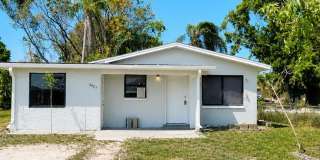 Newly Renovated 3/1 Single Family Home with Bonus room Gallery 13