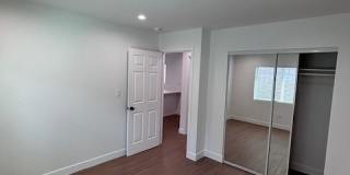 205 1/2 W. Colden Ave Gallery 8