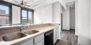 32 Peachtree Street NW Gallery 4