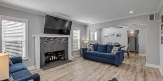 Renovated Spanish-Style 2/1 Beach Bungalow Just Steps to the Ocean! Gallery 20