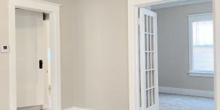 2436 Laurel Avenue Gallery 9