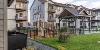 Woodburn West Apartment Homes Gallery 1