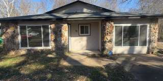 4 bedroom home in Sherwood. Central air and heat. Gallery 1