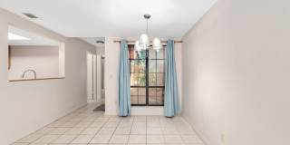 Spacious 3/3 townhome-style condo in Rockwood Villas with washer/dryer Gallery 19