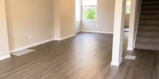 525-529 Farnsworth Street - 525 Gallery 2