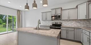 4 Bedroom Pet Friendly Home For Rent with Club House, Comm. Pool, & Comm Gym Access! Gallery 17