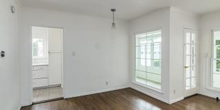 Charming single story home in heart of Reseda Gallery 16